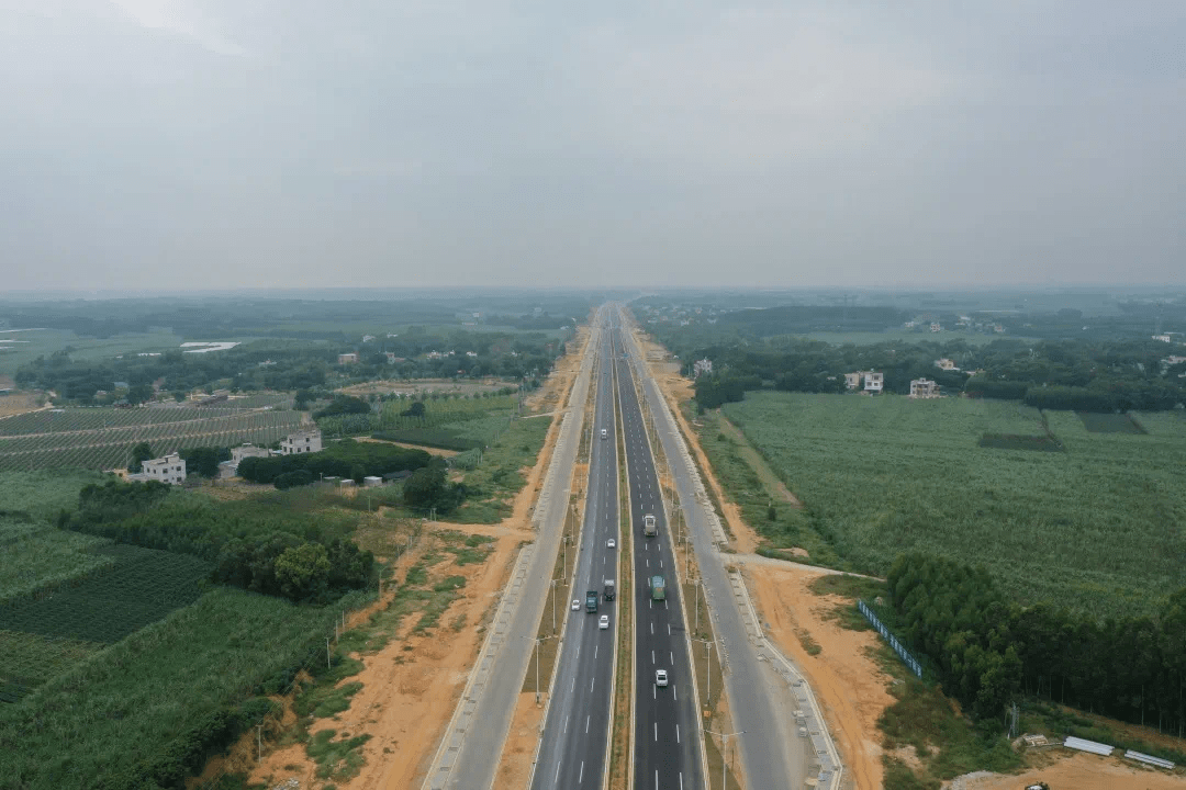 向海大道今天起试通车,试通行阶段限速40公里/小时!_北海