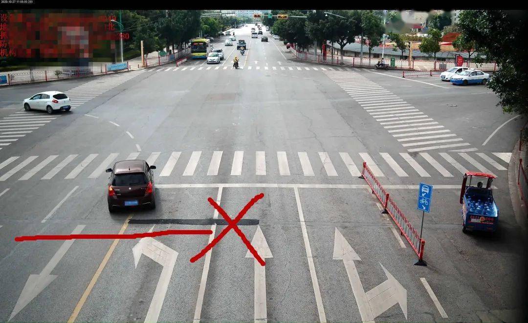 楚雄司机 城区行车你压线了吗?