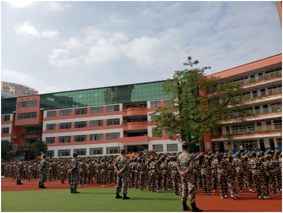 利剑出鞘锋芒初露深圳市龙华区爱义学校五年级学生国防教育活动结营