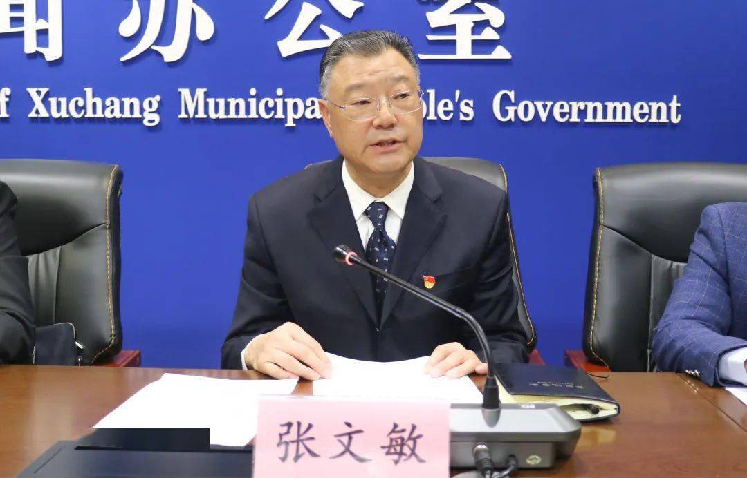 市教育局二级调研员 张文敏教育局在控辍保学方面是如何劝返辍学学生