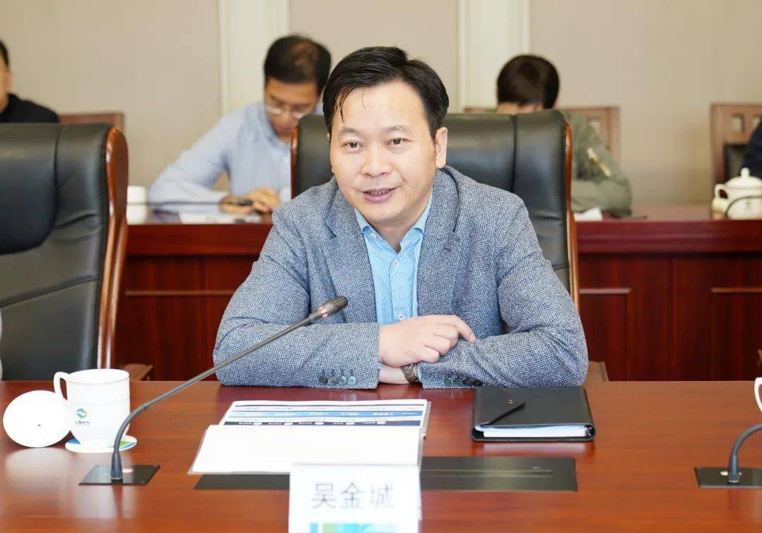 吴金城调研上海电气深挖潜力为上海经济稳增长多作贡献