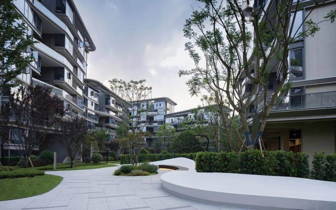 未来社区充满格调的现代生态居所重庆龙湖揽境