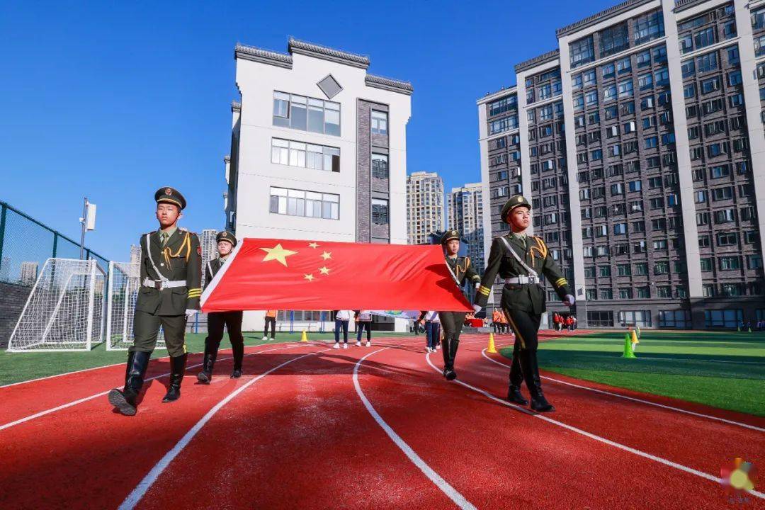 恰同学少年风华正茂记华伦小学第一届田径运动会