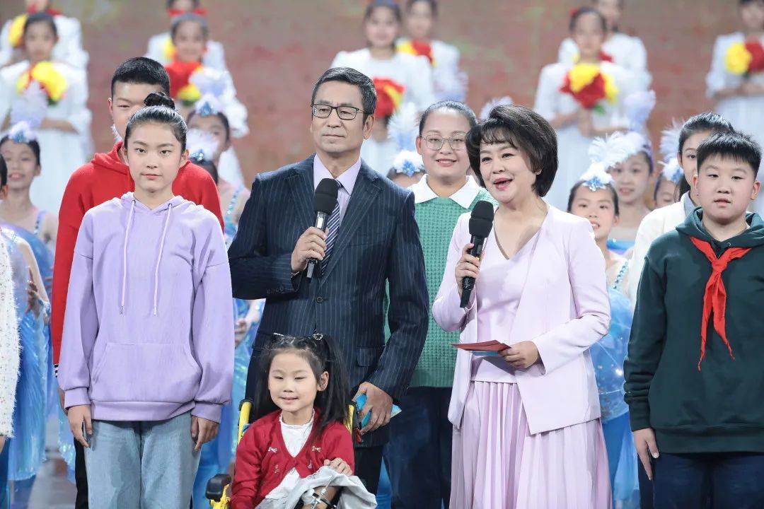 "全国最美孝心少年"徐佳琦徐圣杰的感人事迹
