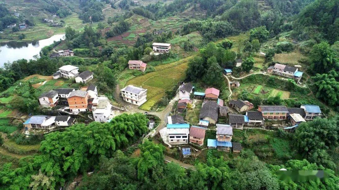 脱贫凝心聚力马河村奏响和谐曲