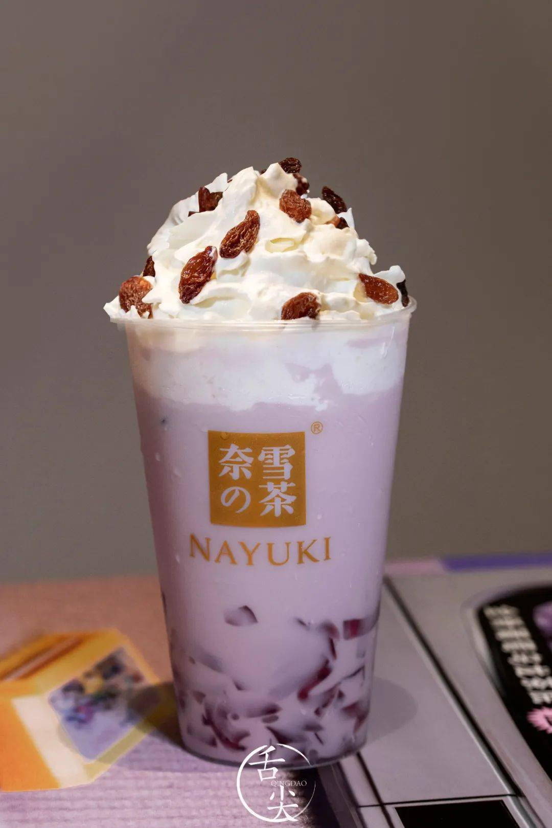 奈雪首款水果奶茶刷爆朋友圈上线秒撞热搜