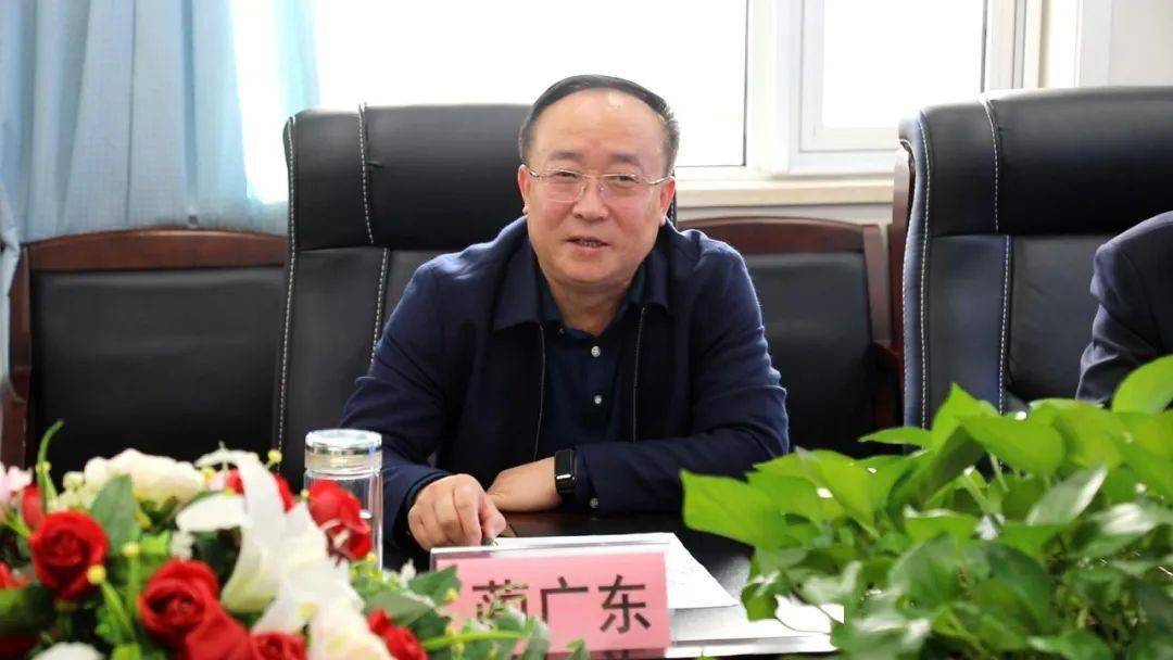 热烈欢迎皮肤科医学博士栾琪教授来我院工作