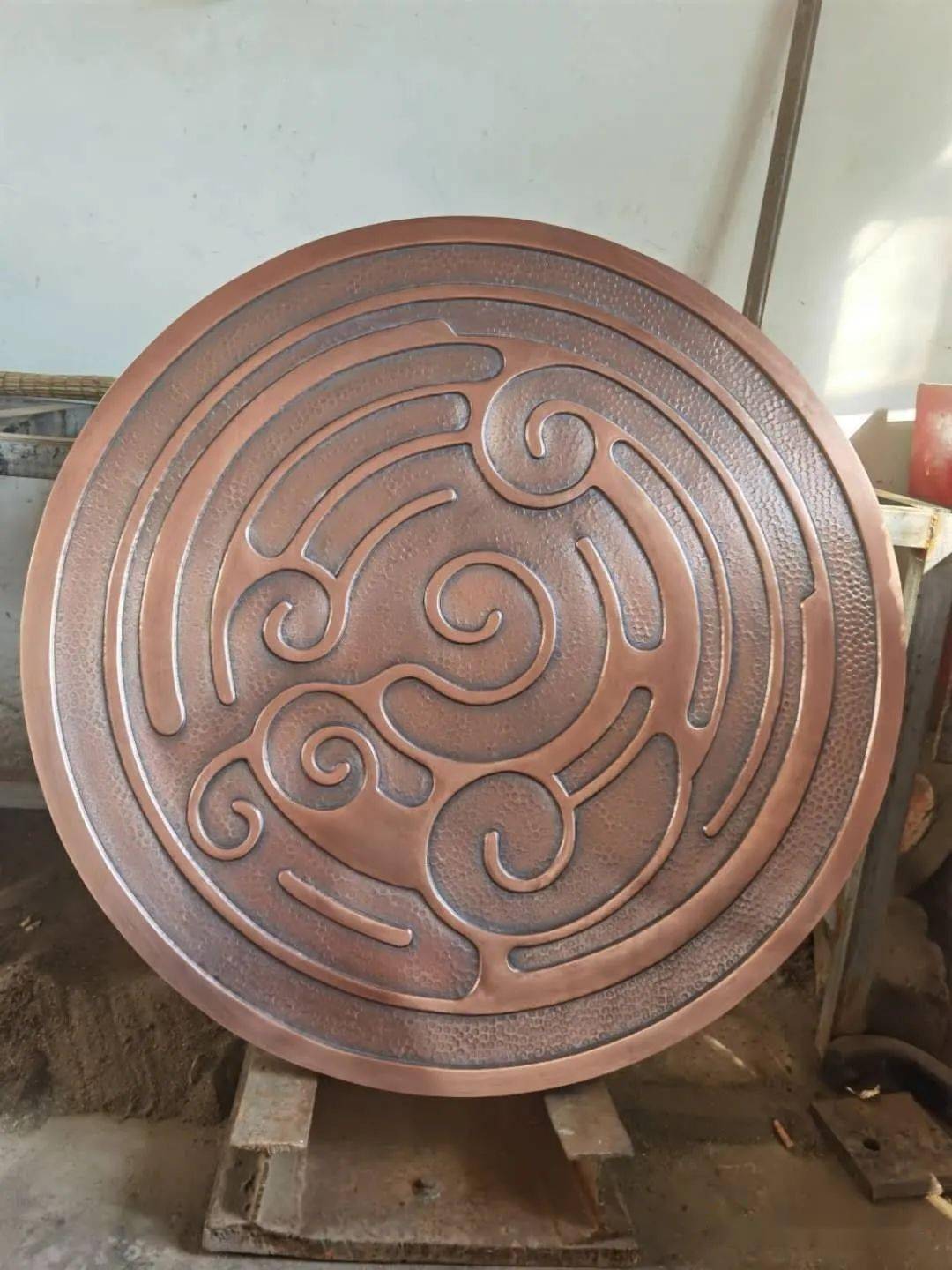 寺院圆盘定制铜福字影壁墙实拍照片请看锻铜浮雕画定制康熙福紫铜浮雕