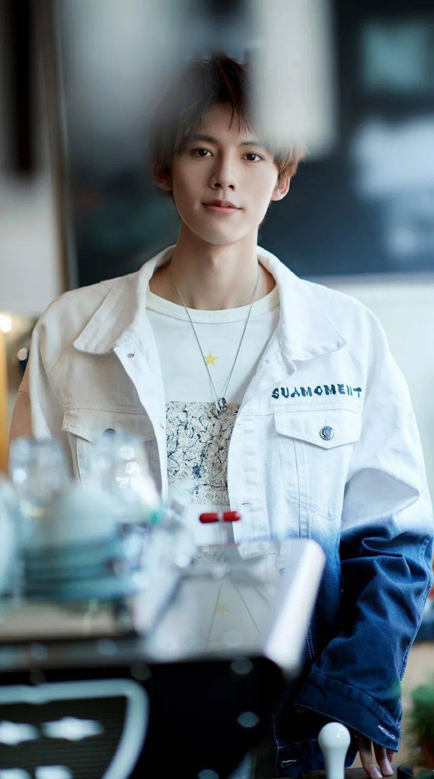 手机壁纸邓超元