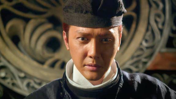 狄仁杰之神都龙王尉迟真金不走寻常路直接从房顶飞了出去