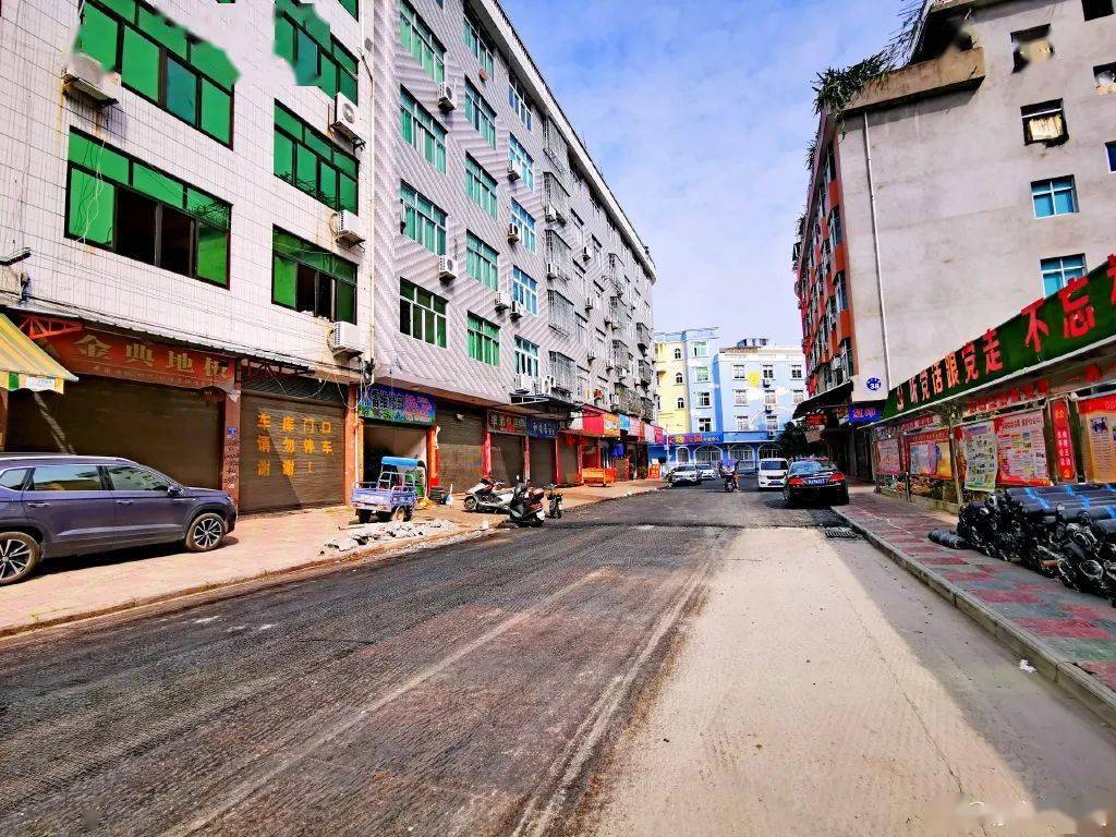 微博@前进福安 消息,赛岐镇近期又有数条道路在白改黑,包括象环村到