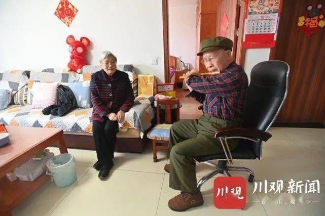 与时俱进的士兵记志愿军战士伤残军人易如元