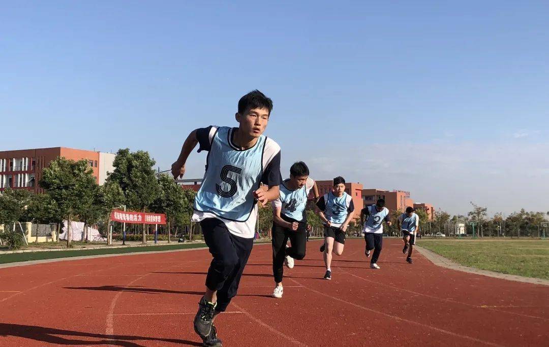 青春澎湃,梦想飞扬!海亮中学第一届运动会