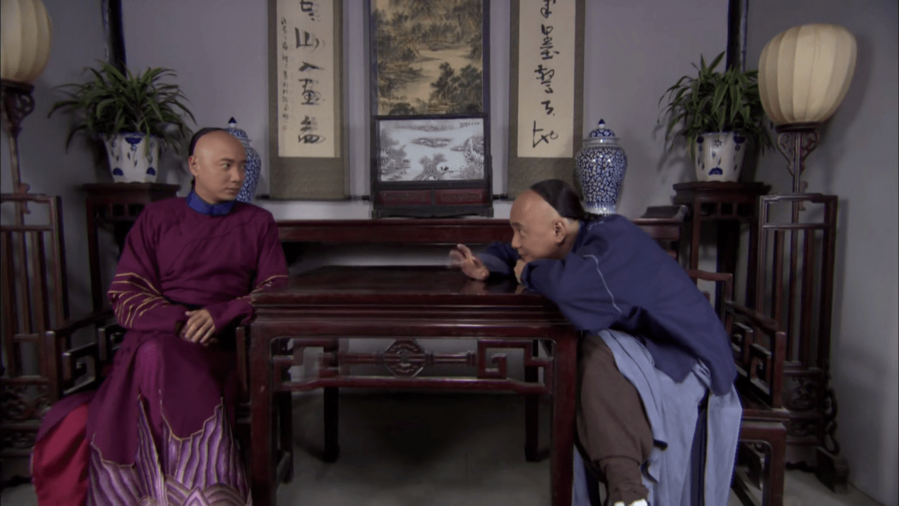当官3》与《李卫当官》的风格最为接近,同样熟稔使用错位的喜剧记