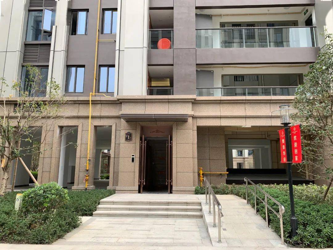 未备案擅自交付的奥体华府问题多多但1000元㎡的装标居然有中央空调