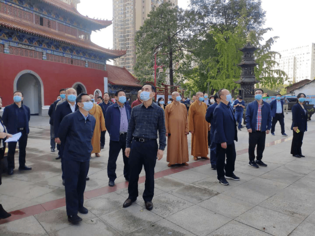 考察组先后来到章华寺,基督教沙市堂,菩提寺等地,实地查看了我区宗教