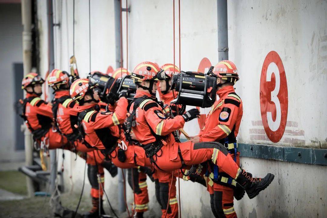 119宣传月启动仪式消防王牌救援队今日集结出战