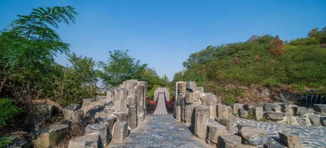 跳跳龙亲子不限量一分钱购买捺山地质公园门票还有超多福利等你来拿