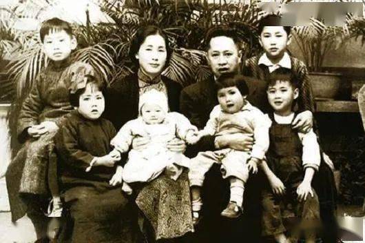 珍贵的叶挺将军老照片,图7是温馨全家福,图10是他生前最后影像-搜狐大视野-搜狐新闻