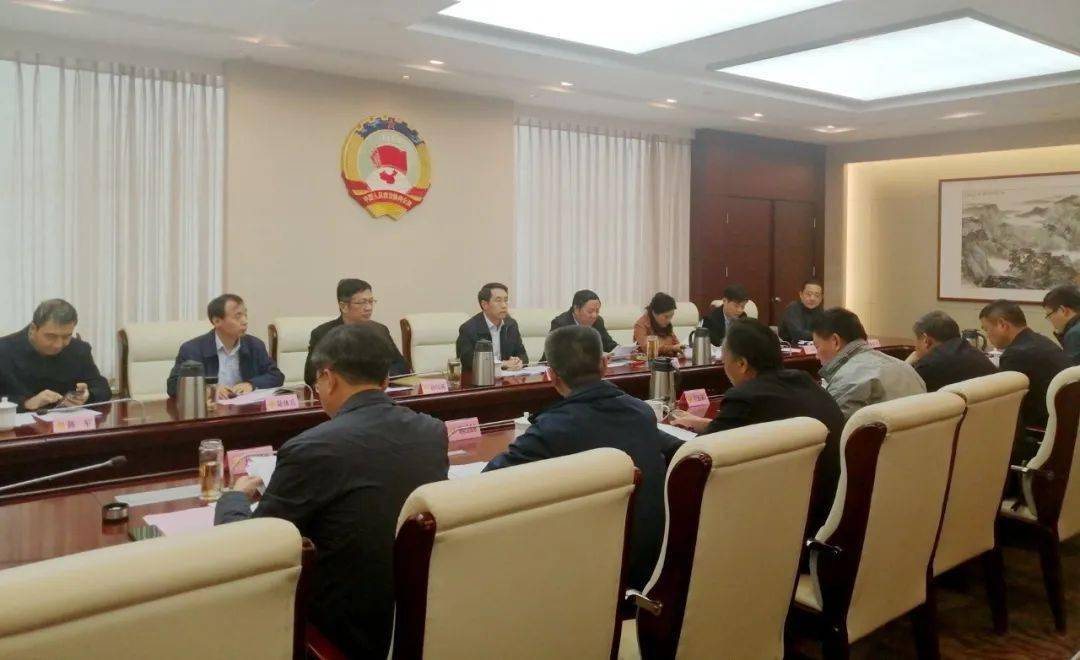 市政协召开重点提案专题督办会