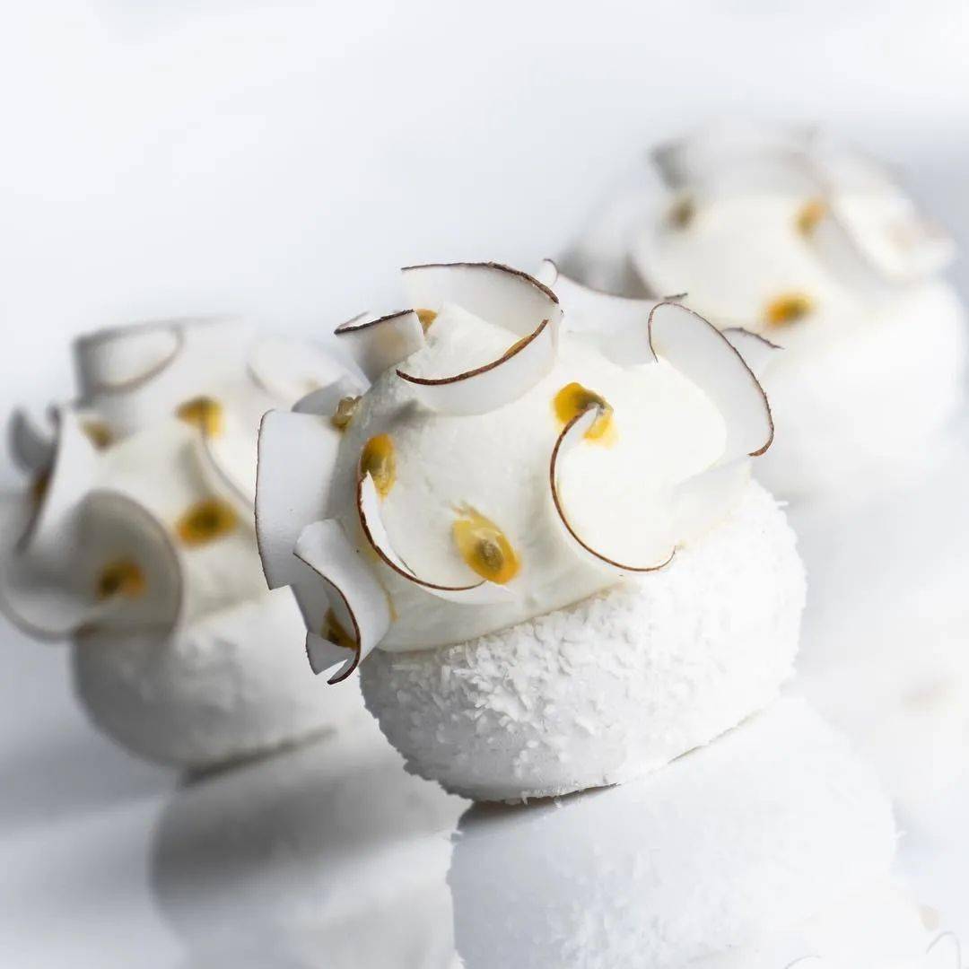 实用为王好吃又简单的百香果巧克力蛋糕卷已打包可下载