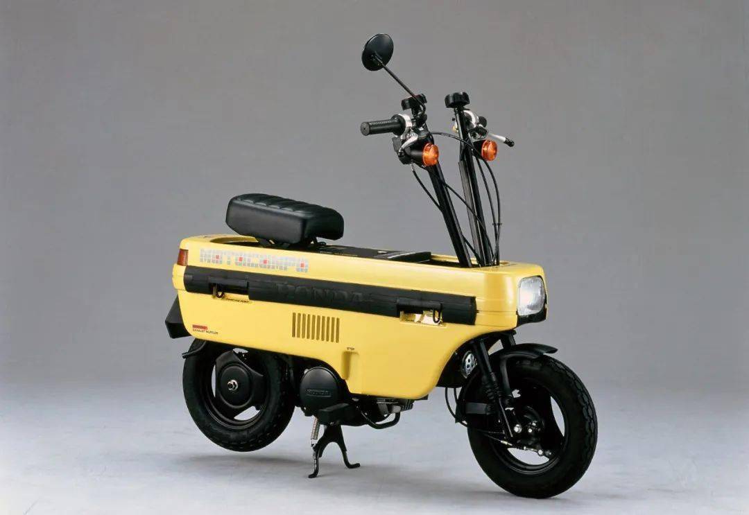 本田motocompo40年前的短途代步工具