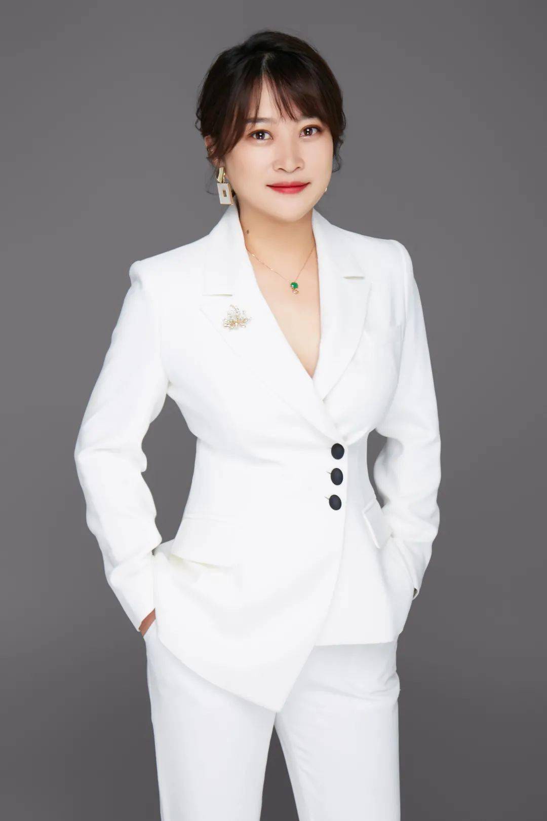 蔡玉萍 女士华熙生物创新事业线甜朵品牌总经理演讲主题:《以创新的