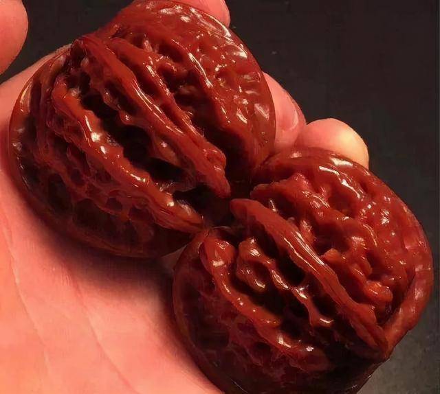 选择这6种文玩准没错,其它的都不需要了_核桃