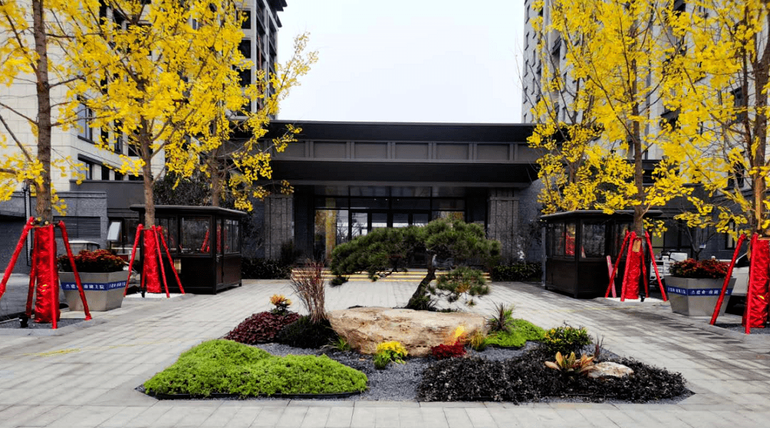 曾经的翘首期盼到如今的完美呈现建业·南湖上院实景已成将在这里凝聚