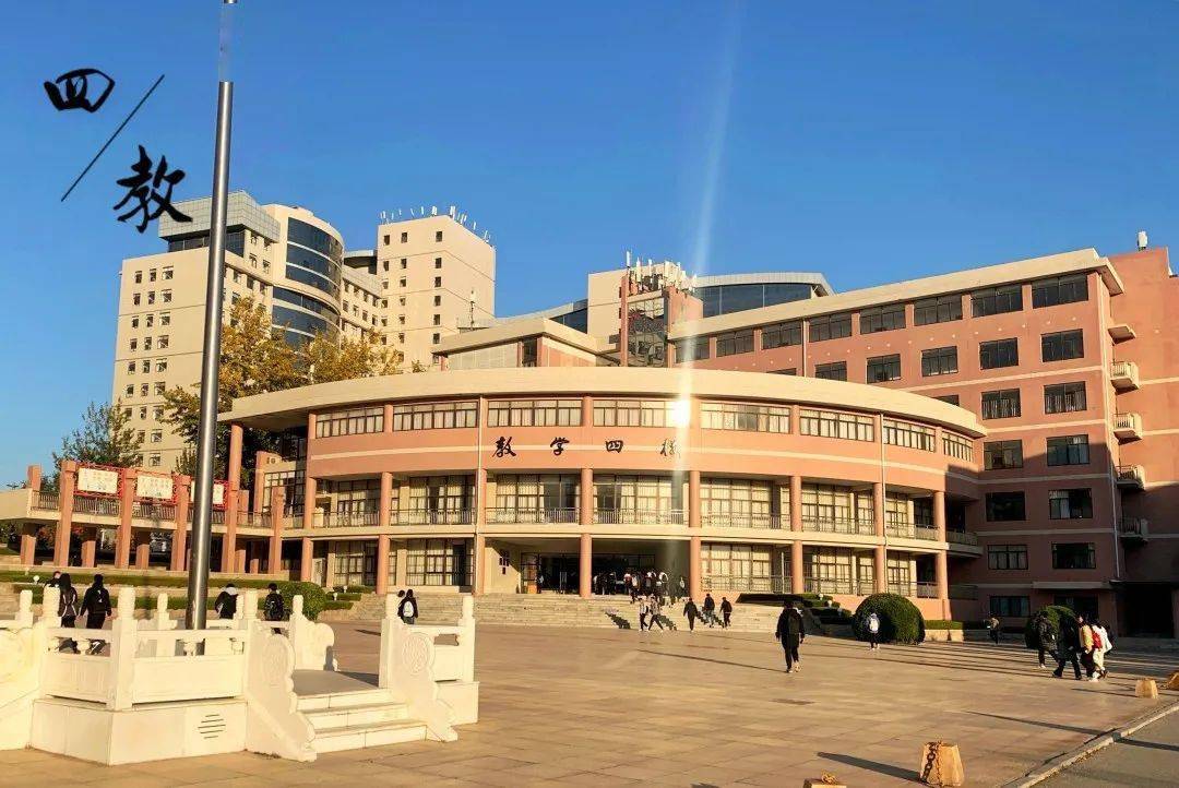 山东工商学院图书馆图片