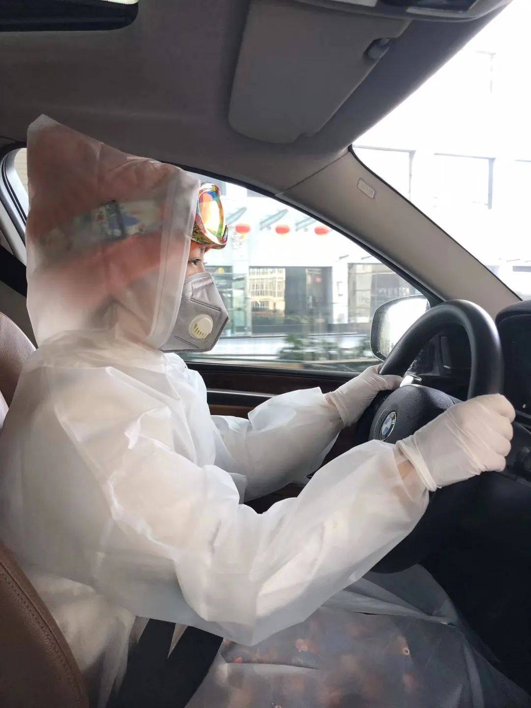 雨衣妹妹进校园分享志愿故事成大附小全体师生家长加入成都志愿者