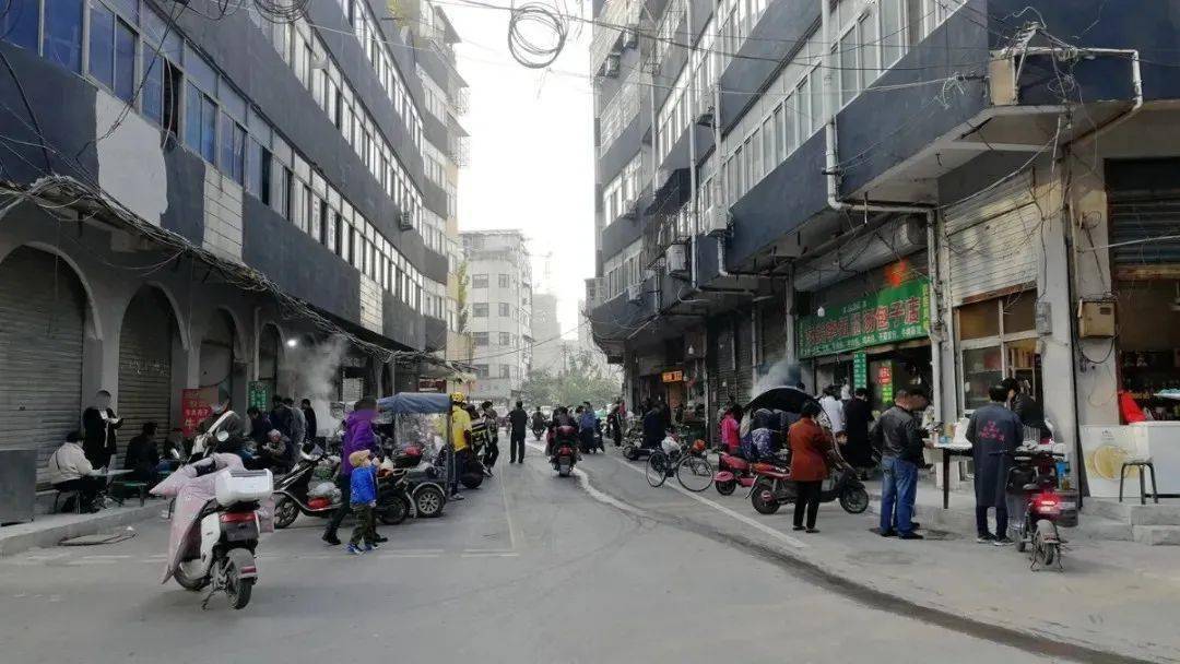 阜阳这条知名美食街,好久不见!