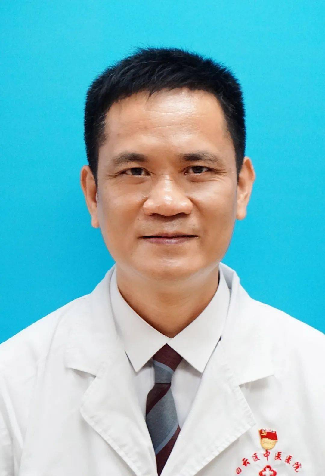 曹杰智主任医师外科学硕士,普外科主任医师,广州市医师协会普通外科