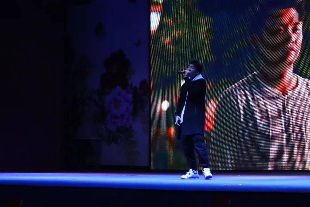 轻工学院2020校园歌手大赛,用心聆听你的声音!_舞台