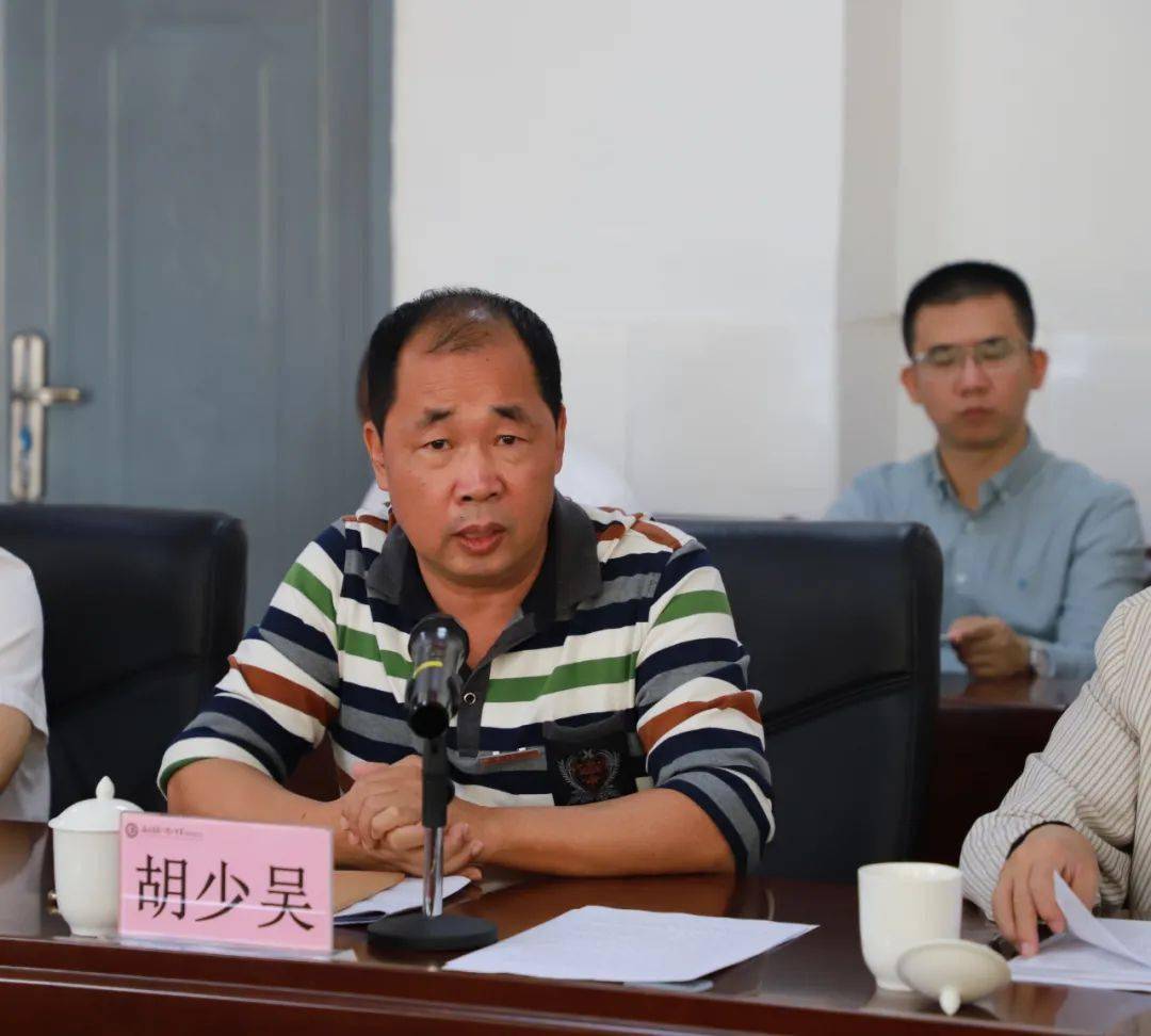 双十漳校在蔡芝禾校长,胡少吴校长的带领下,取得丰硕成果,可喜可贺