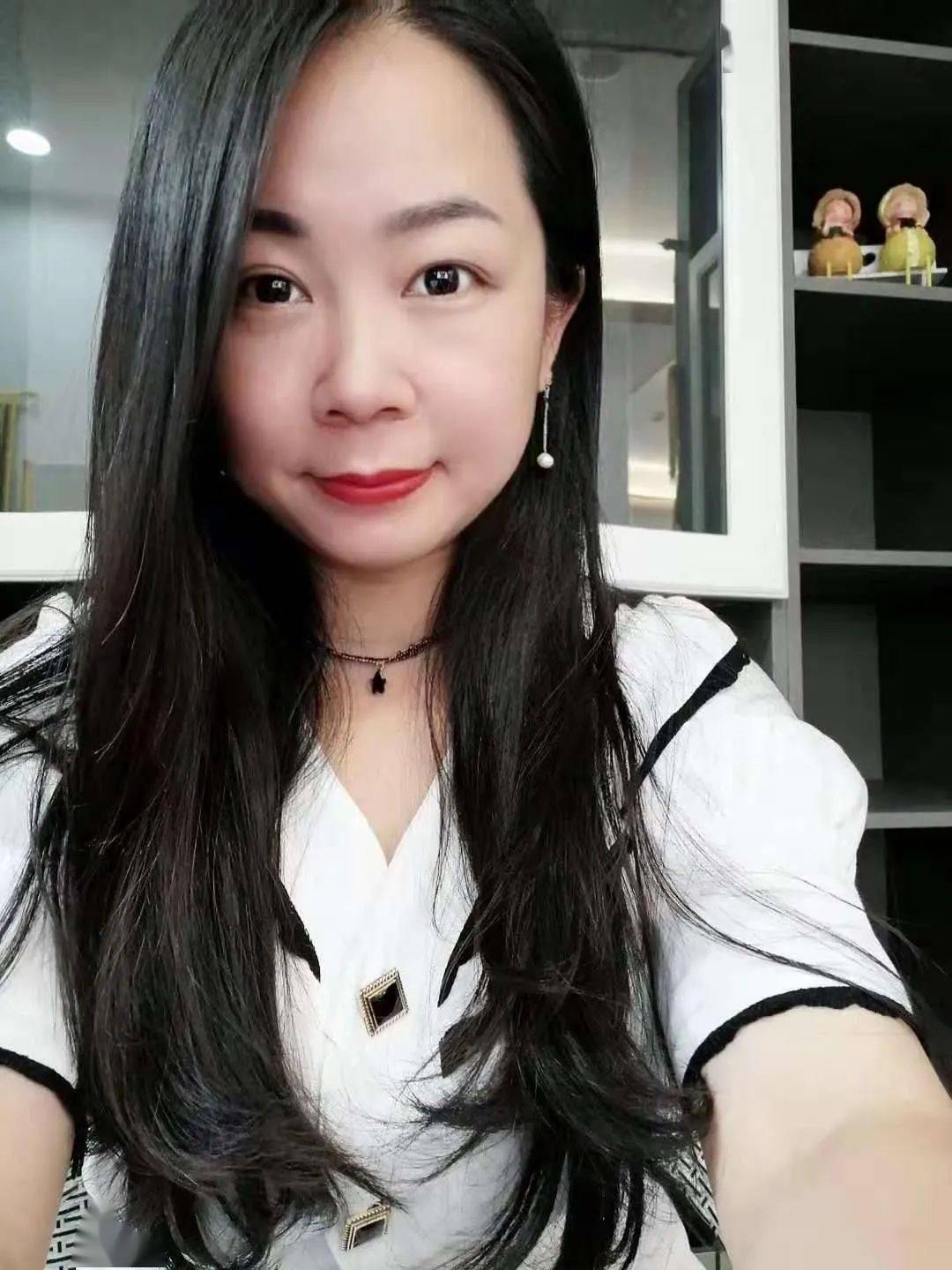 微相亲86年的女士期待一位体贴的你