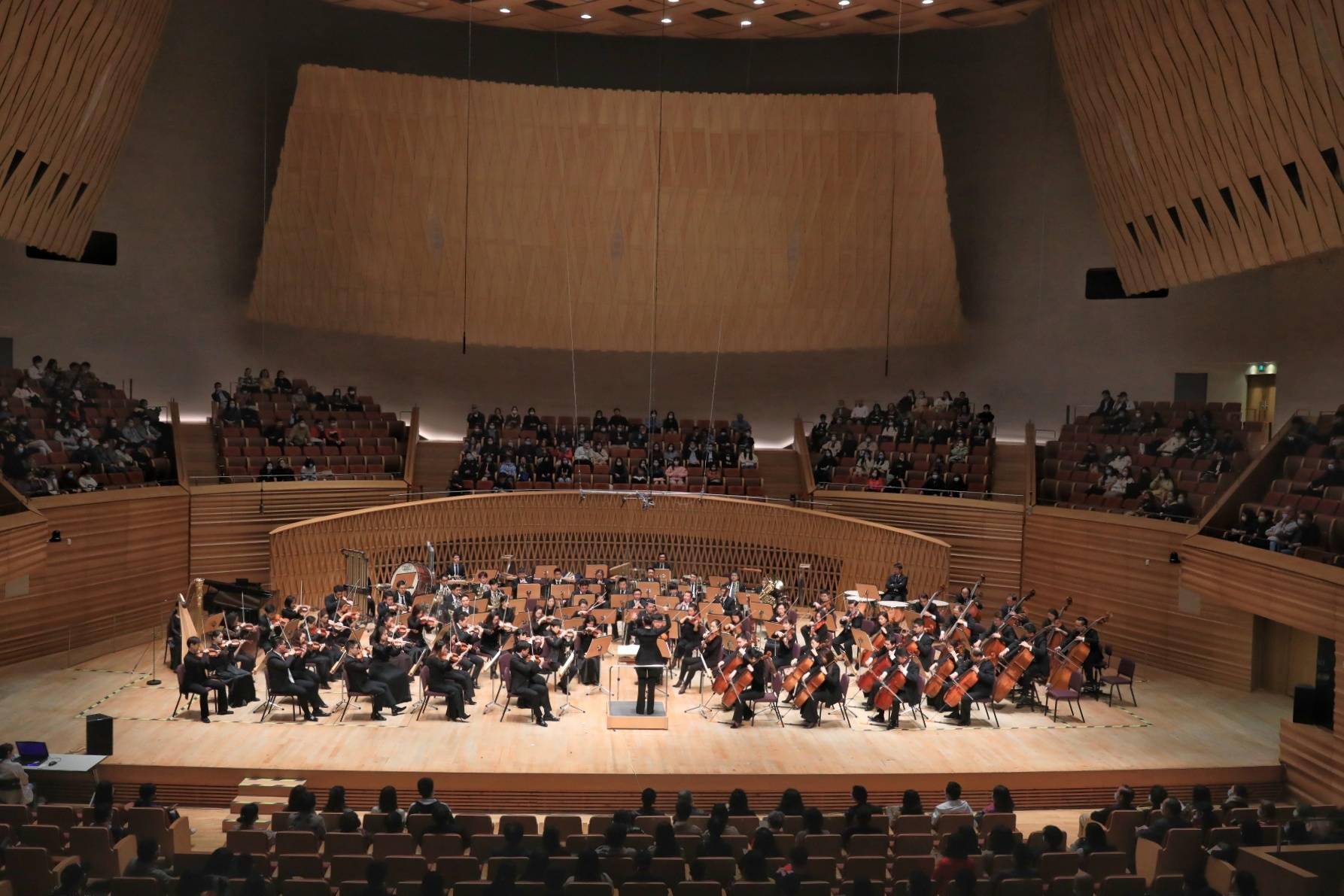 在披头士录专辑的圣地,伦敦交响乐团录制了中国作曲家叶国辉的作品