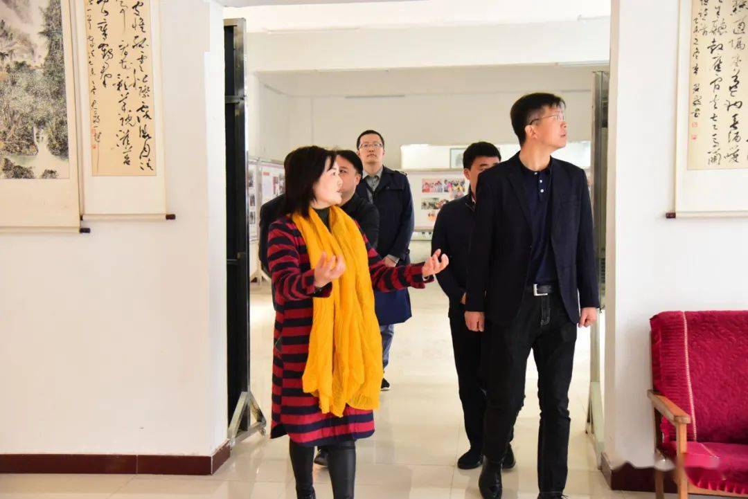 工作动态省文改处调研组到县文化馆进行调研