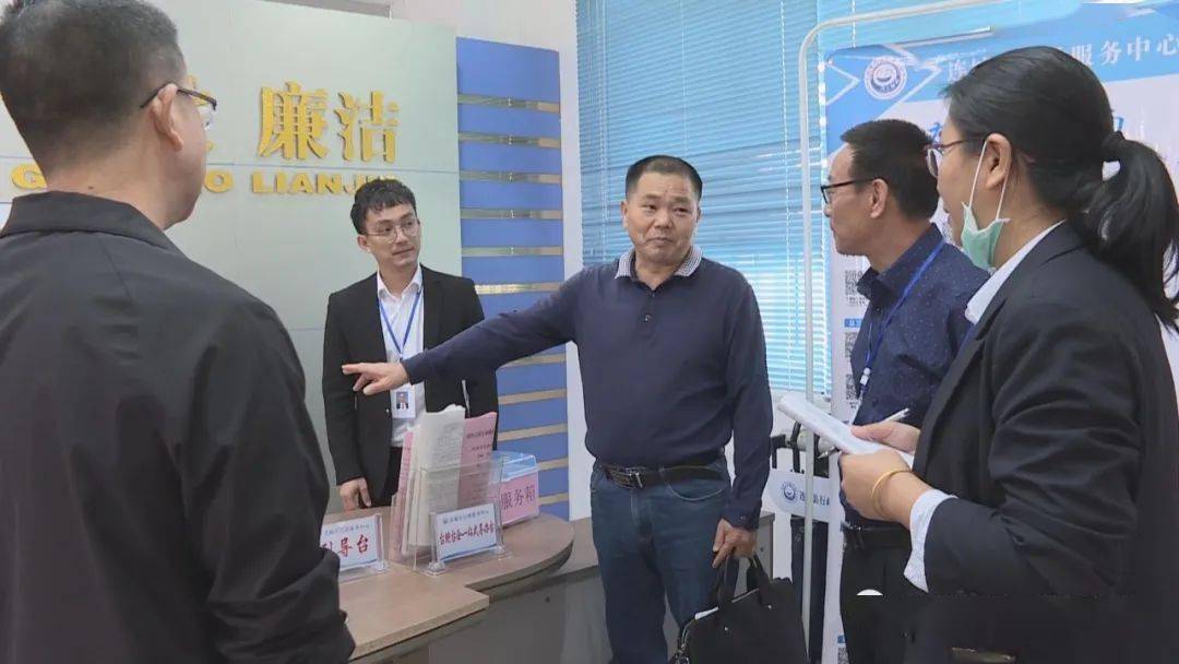 县领导詹崇仁,蔡东阳,郑煌泰,罗丽琴,罗晓波,兰翔,杨晓春,谢锋,各乡镇