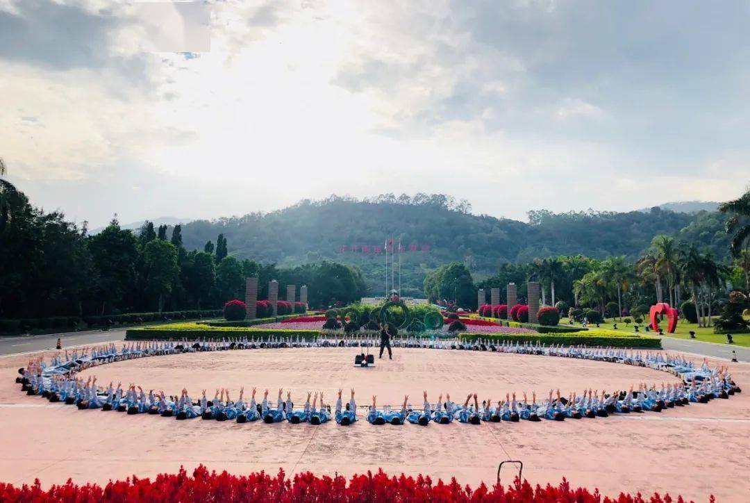 福建省漳浦第三中学高二年级东南花都研学实践活动有梦想不彷徨为青春