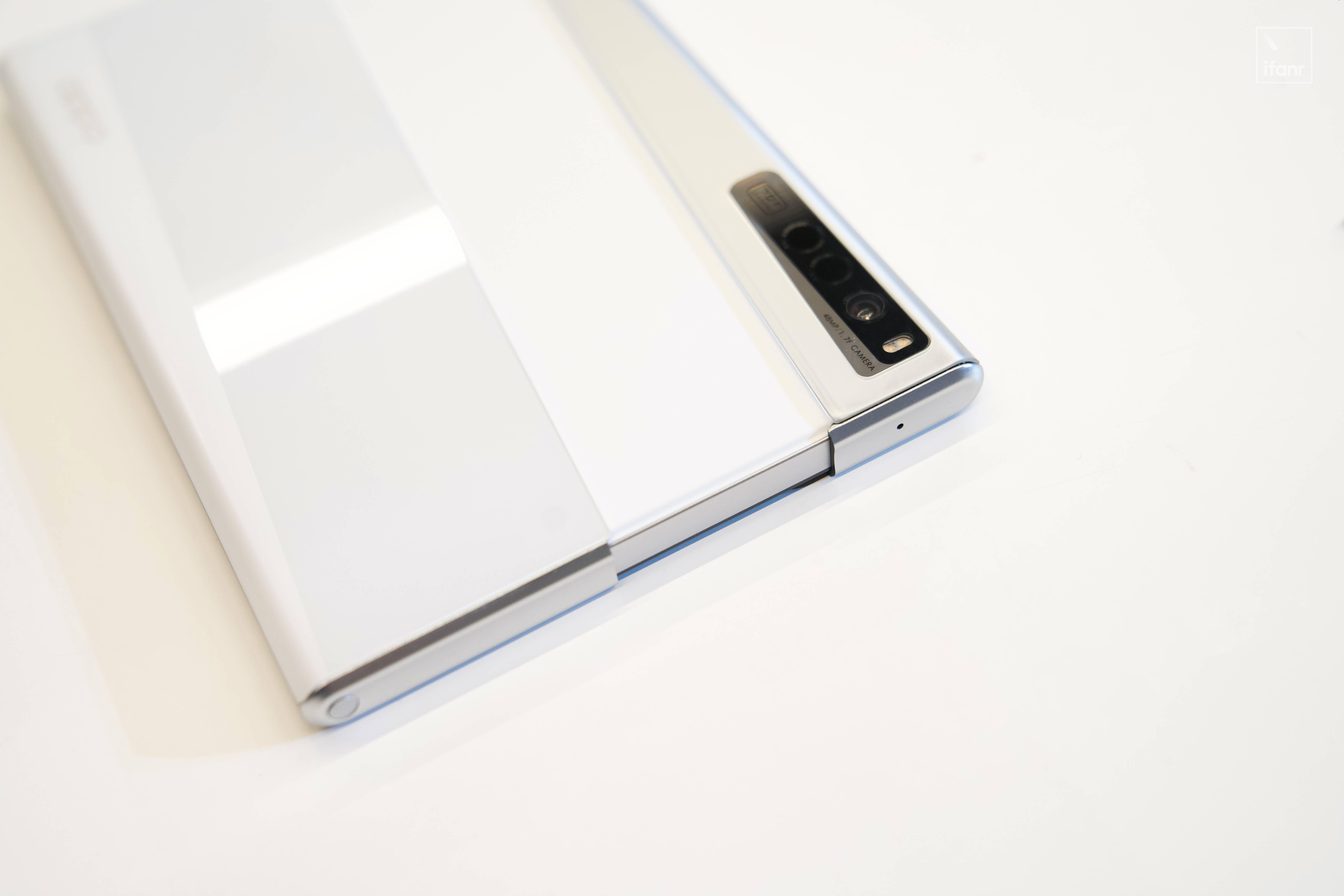 oppo「卷轴屏」概念机刚刚发布!拉开就是小平板