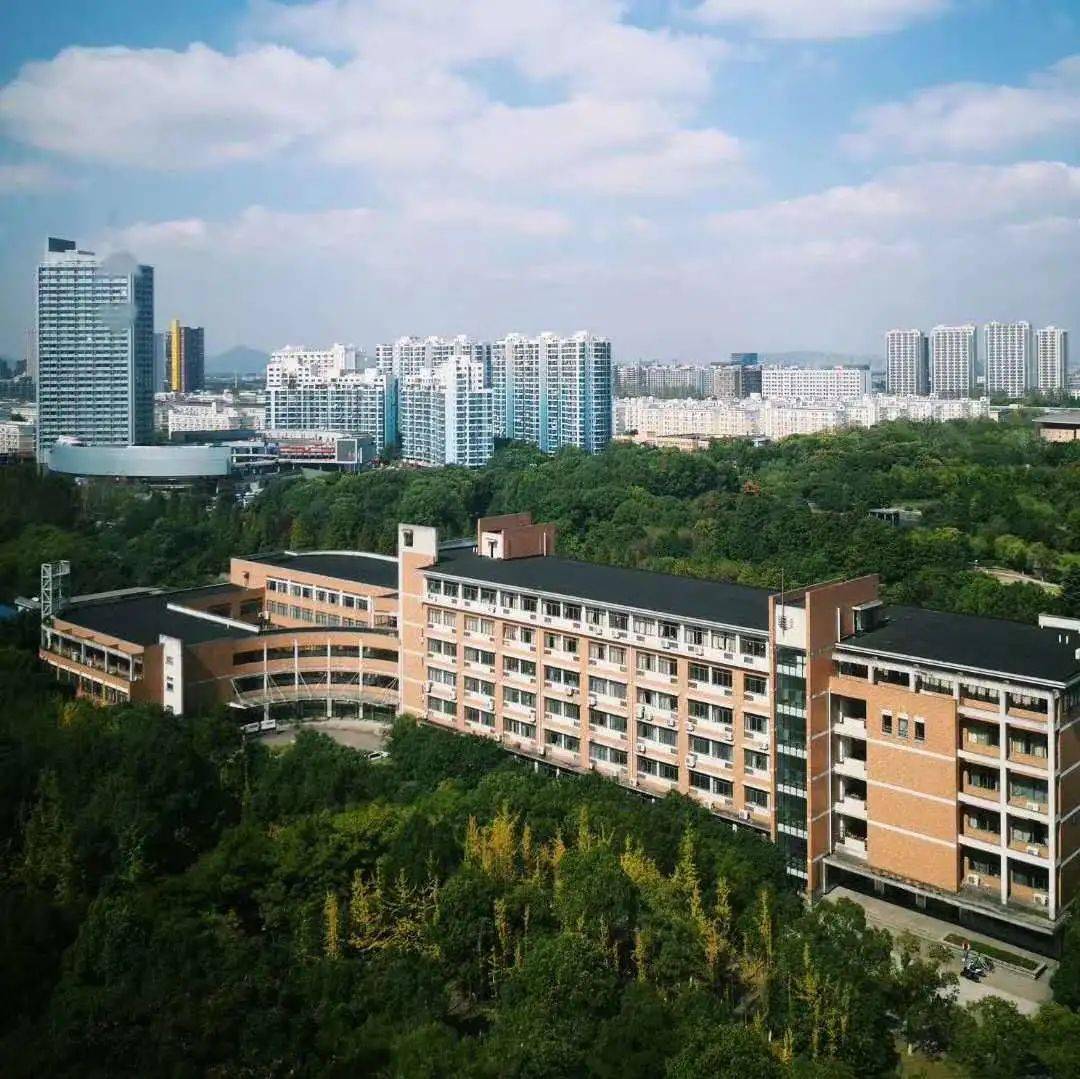 朋友圈里的浙理秋天仅你可见