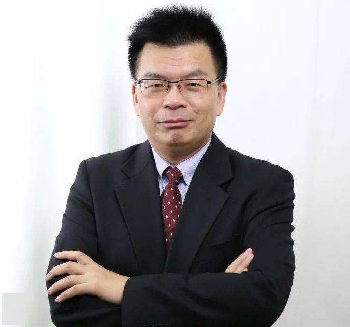 演讲嘉宾:李自根(广州市协作办公室二级巡视员)3.