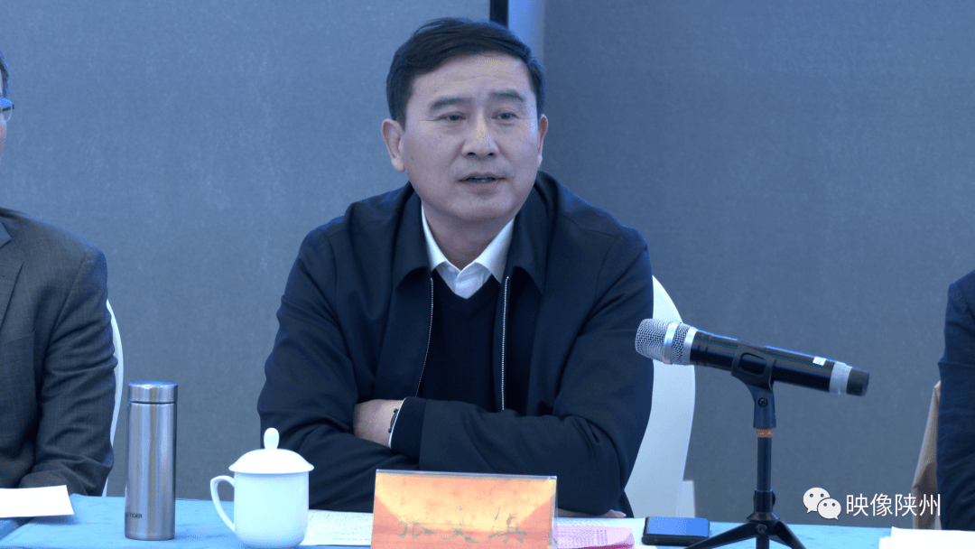 张文琪,苏东,王凤瑞,许缄涛分别介绍了企业发展情况及取得的成就,并就