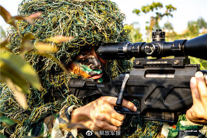 近距离视角直击幽灵狙击手实战化训练