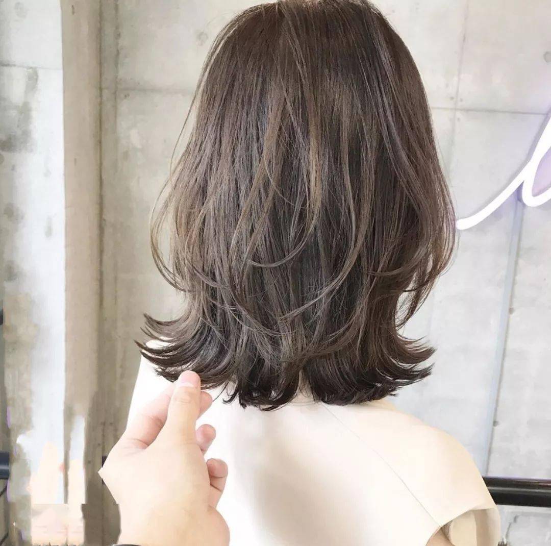 发型欣赏中高层次发型