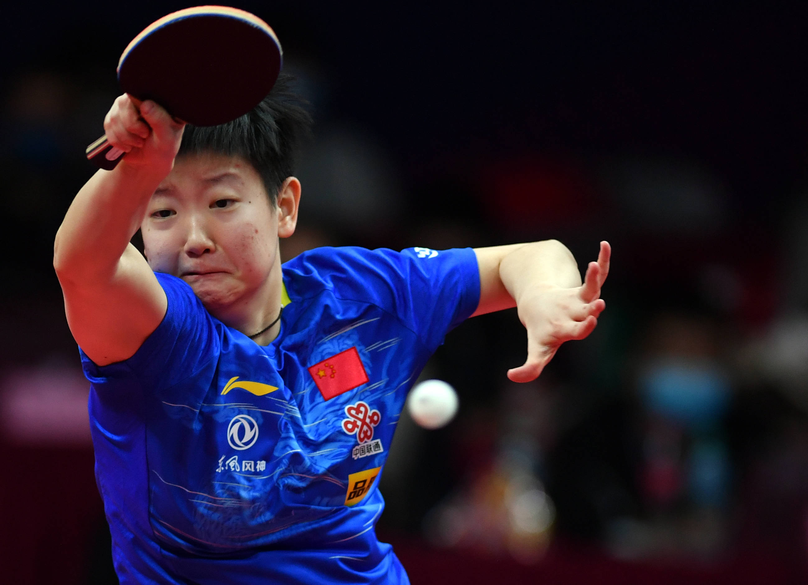 乒乓球——国际乒联总决赛:孙颖莎无缘决赛