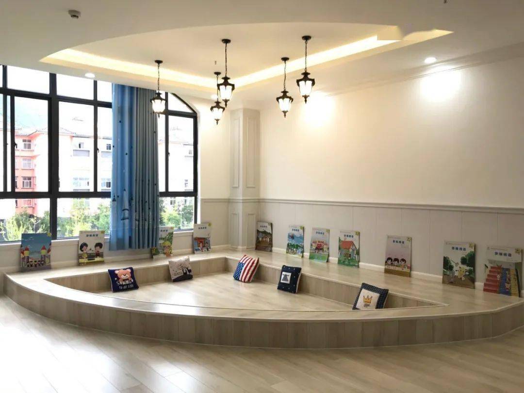 在鹤庆与卓思诺博幼儿园相遇