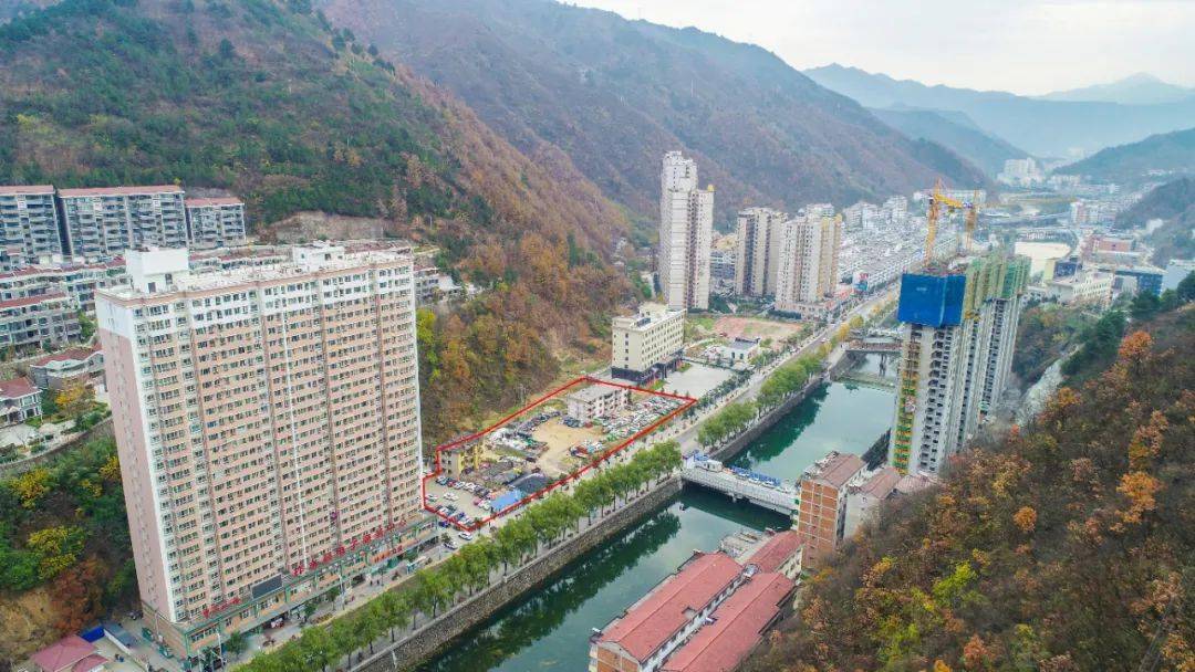 柞水县成功拍卖出让一宗国有建设用地使用权