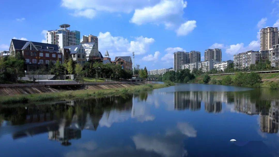 安居区生产与环保并驾齐驱带来经济和生态双重效益